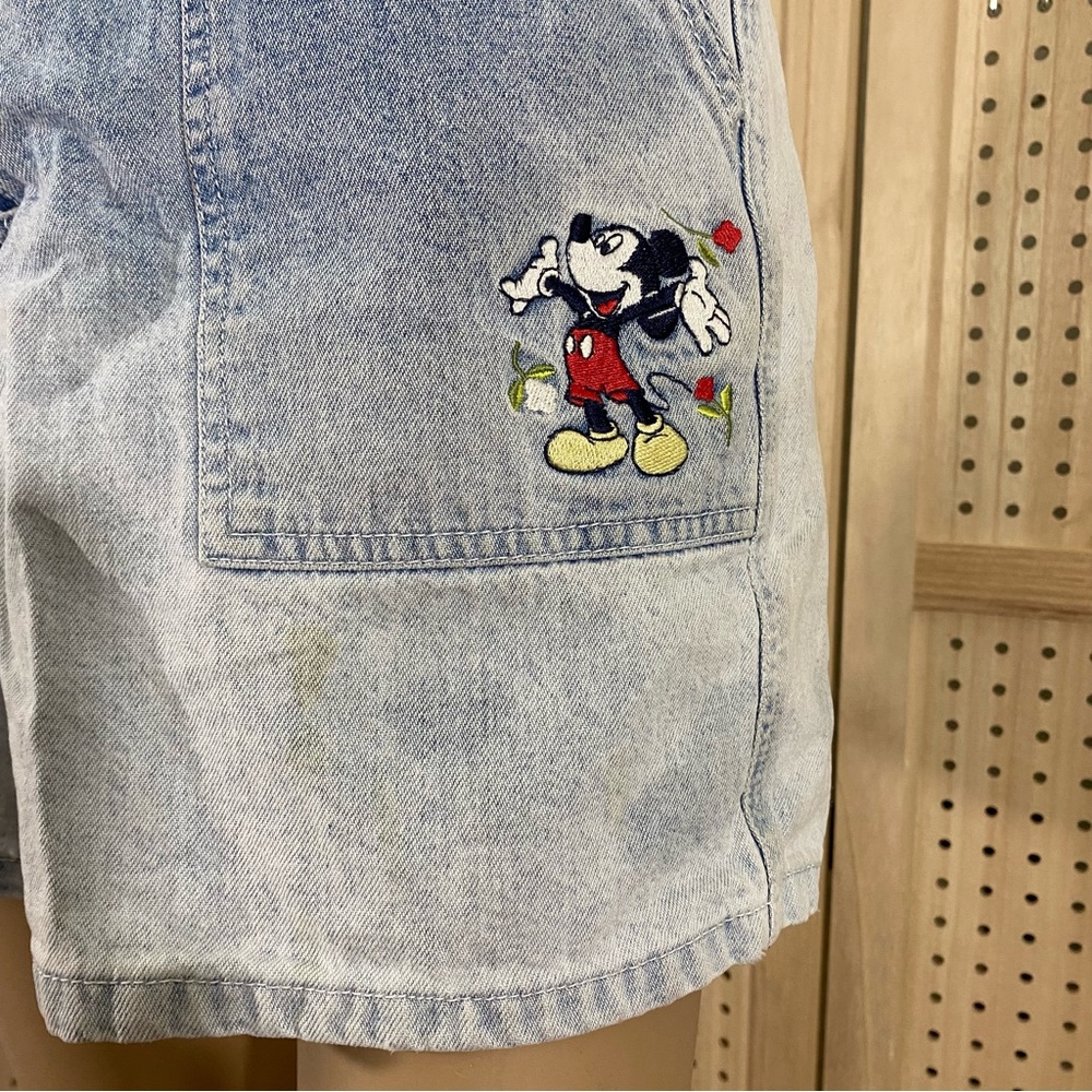 Vintage 90s Mickey Mouse Disney Light Wash Denim High Rise Mom Shorts Be… - Picture 4 of 16